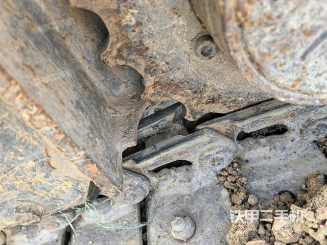 左側(cè)行走馬達(dá)蓋板（行走機(jī)構(gòu)）