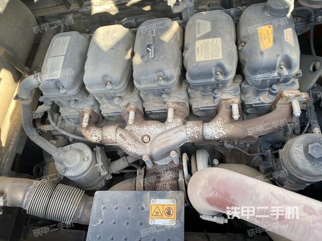 發(fā)動機(jī)整體俯視(整機(jī)外觀) 發(fā)動機(jī)整體俯視(整機(jī)外觀)