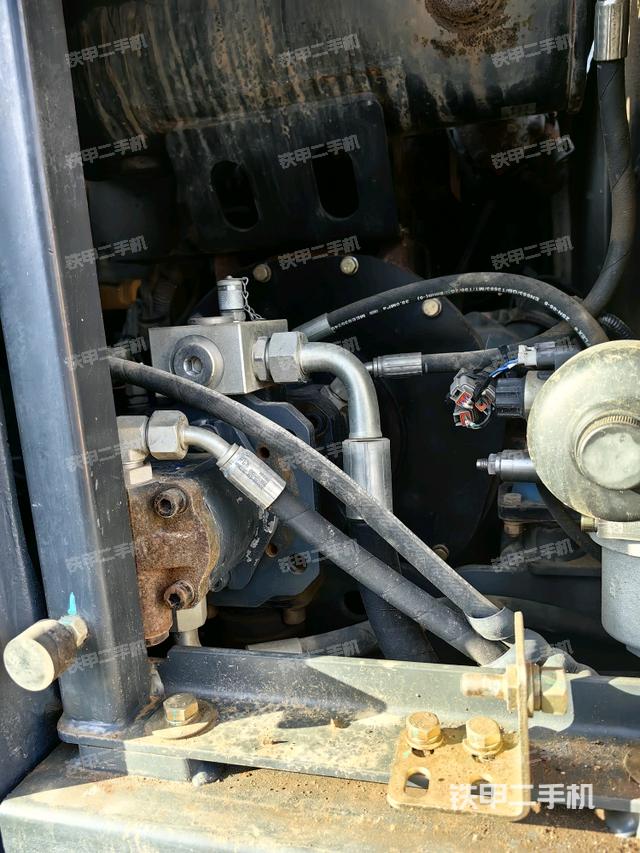 液壓泵室(大件艙室) 液壓泵室(大件艙室)