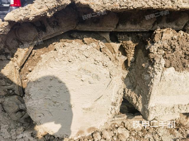 左驅(qū)動(dòng)輪(行走機(jī)構(gòu)) 左驅(qū)動(dòng)輪(行走機(jī)構(gòu))