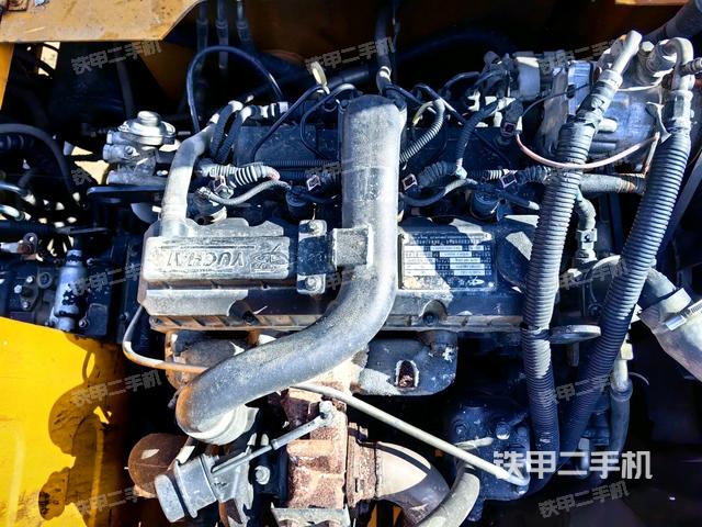 發(fā)動機室(上車部件) 發(fā)動機室(上車部件)