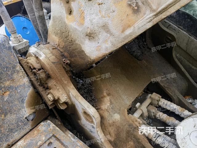 大臂根部?斜視（工作和回轉(zhuǎn)裝置）