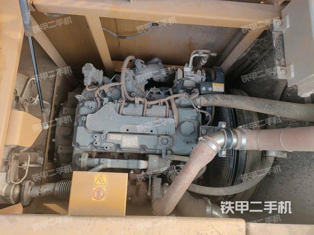 發(fā)動(dòng)機(jī)室(上車部件) 發(fā)動(dòng)機(jī)室(上車部件)