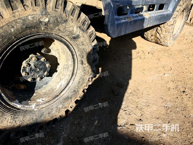 左側(cè)履帶整體?（行走機構(gòu)）