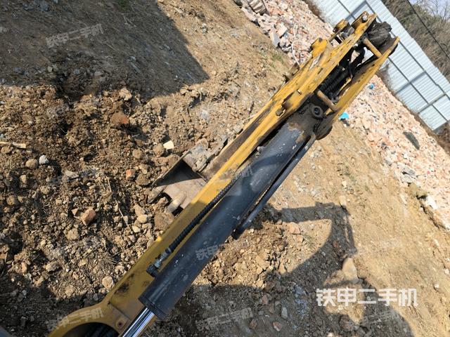 大臂背部俯視（工作和回轉(zhuǎn)裝置）