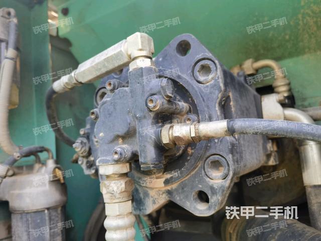 液壓泵斜45?左(大件艙室) 液壓泵斜45?左(大件艙室)