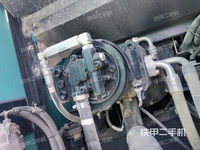 液壓泵斜45?左(大件艙室) 液壓泵斜45?左(大件艙室)