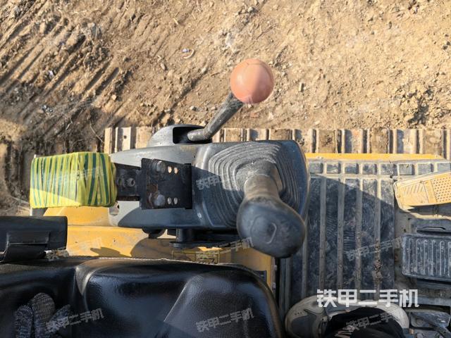 座椅左側(cè)控制臺/音響/含左手柄（駕駛室部分）