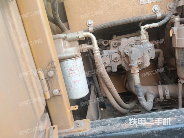 液壓泵斜45?左(大件艙室) 液壓泵斜45?左(大件艙室)