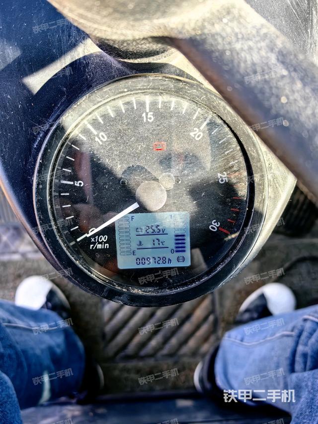 顯示屏?（駕駛室部分）