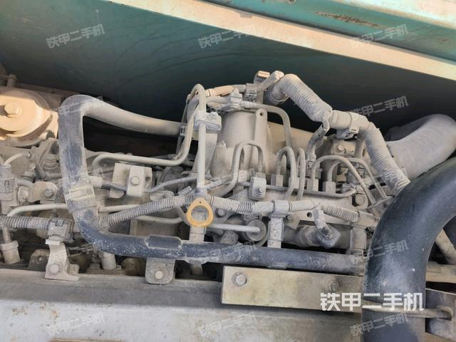 氣門(mén)室蓋螺絲特寫(xiě)(上車(chē)部件) 氣門(mén)室蓋螺絲特寫(xiě)(上車(chē)部件)