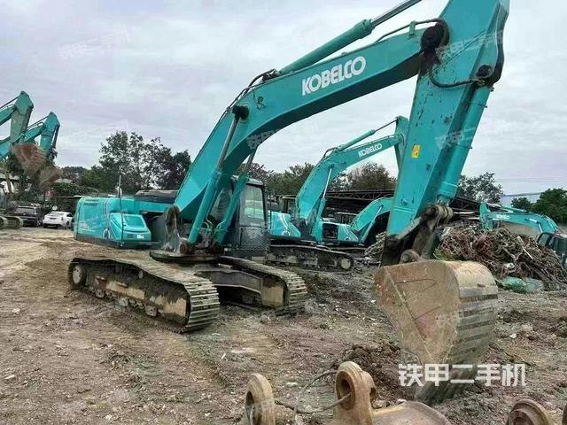 右前45(整機(jī)外觀) 右前45(整機(jī)外觀)
