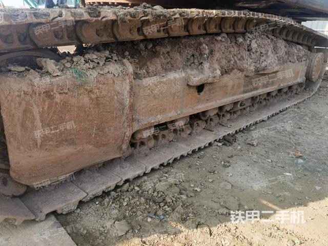 左側(cè)履帶整體?（行走機(jī)構(gòu)）