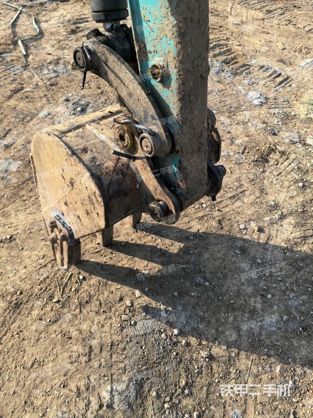 鏟斗右后整體（工作和回轉(zhuǎn)裝置）