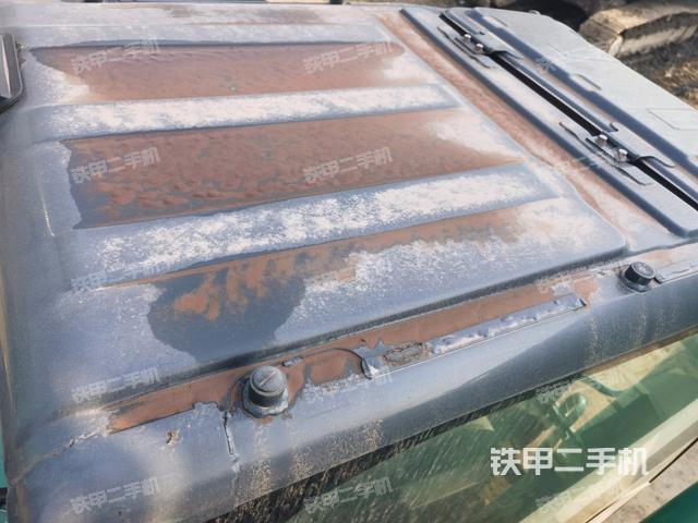 駕駛室頂部俯視（上車部件）