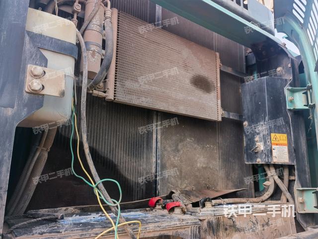 散熱器正面（大件艙室）