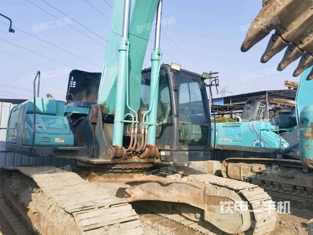 右前45(整機(jī)外觀(guān)) 右前45(整機(jī)外觀(guān))