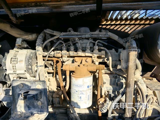 發(fā)動(dòng)機(jī)室(上車部件) 發(fā)動(dòng)機(jī)室(上車部件)