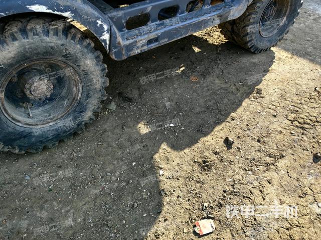 左側(cè)履帶整體?（行走機(jī)構(gòu)）