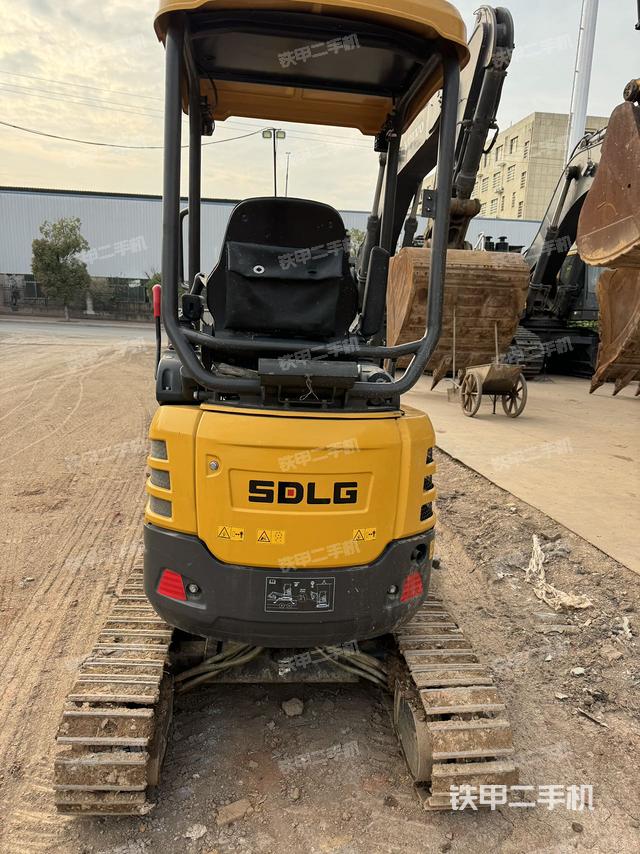 整機(jī)右后45°（整機(jī)外觀）