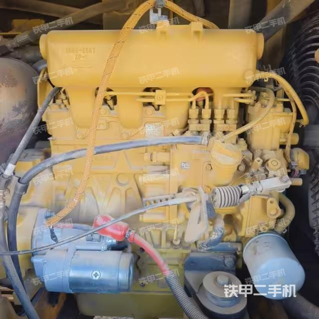 發(fā)動(dòng)機(jī)整體俯視(整機(jī)外觀) 發(fā)動(dòng)機(jī)整體俯視(整機(jī)外觀)