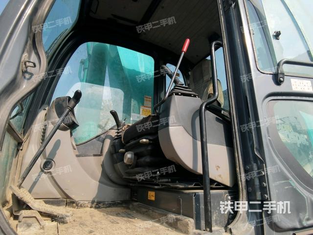 頂棚整體(駕駛室部分) 頂棚整體(駕駛室部分)