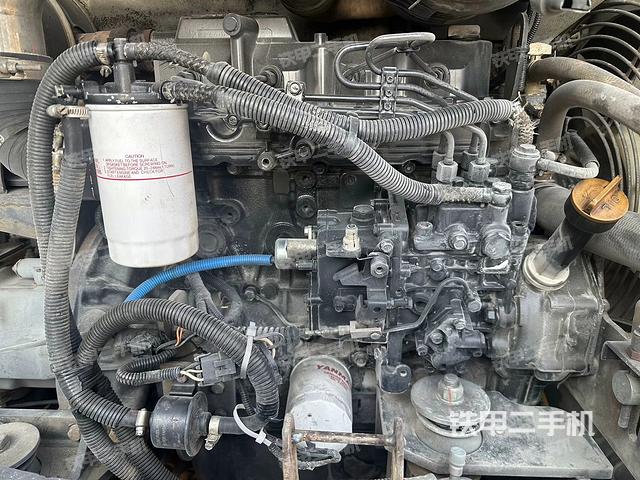 發(fā)動(dòng)機(jī)整體俯視（整機(jī)外觀）