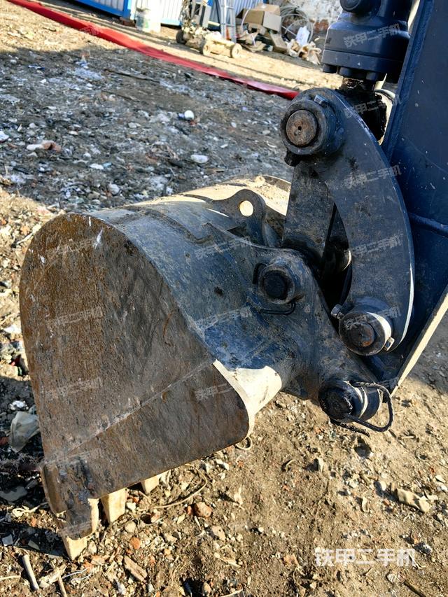 鏟斗45度（工作和回轉(zhuǎn)裝置）