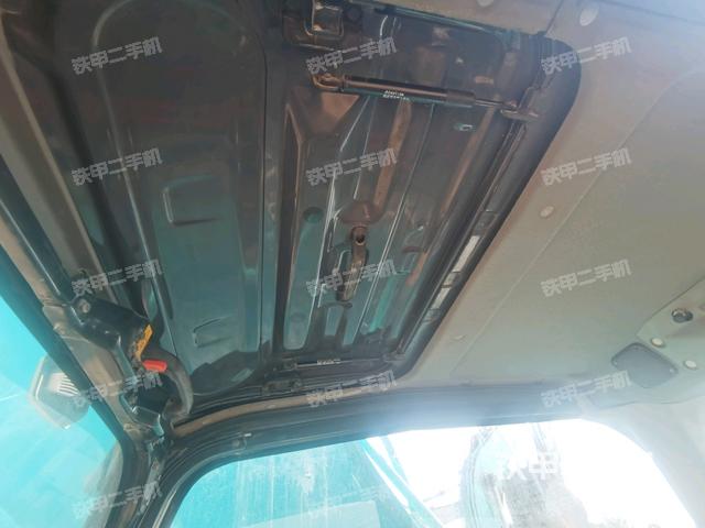 頂棚整體（駕駛室部分）