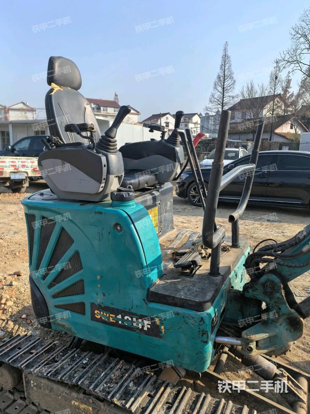 ?駕駛室正側(cè)（駕駛室部分）