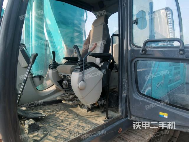 頂棚整體(駕駛室部分) 頂棚整體(駕駛室部分)