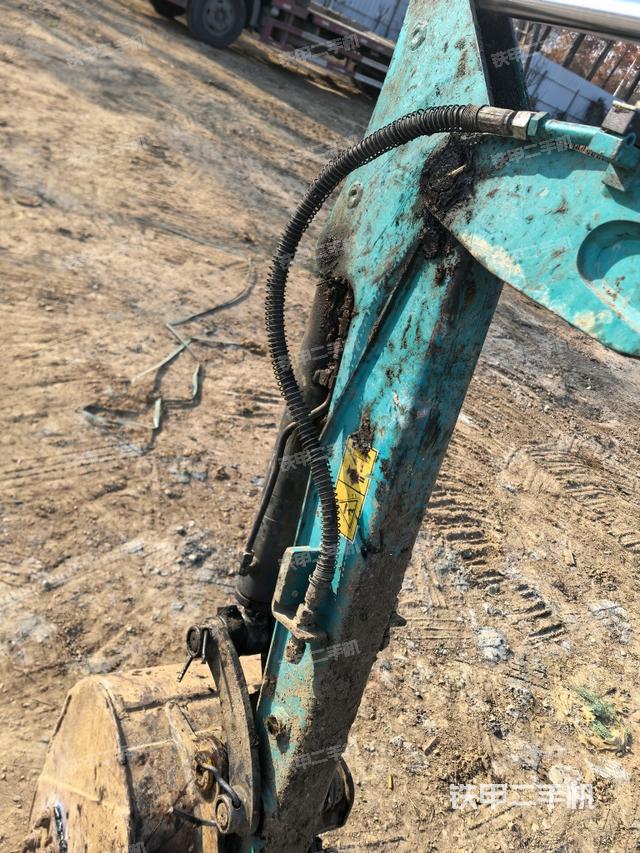 小臂整體左后（工作和回轉(zhuǎn)裝置）