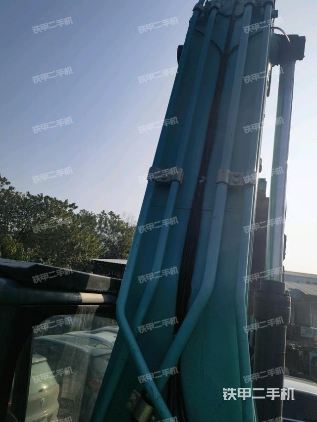 大臂背部俯視（工作和回轉(zhuǎn)裝置）