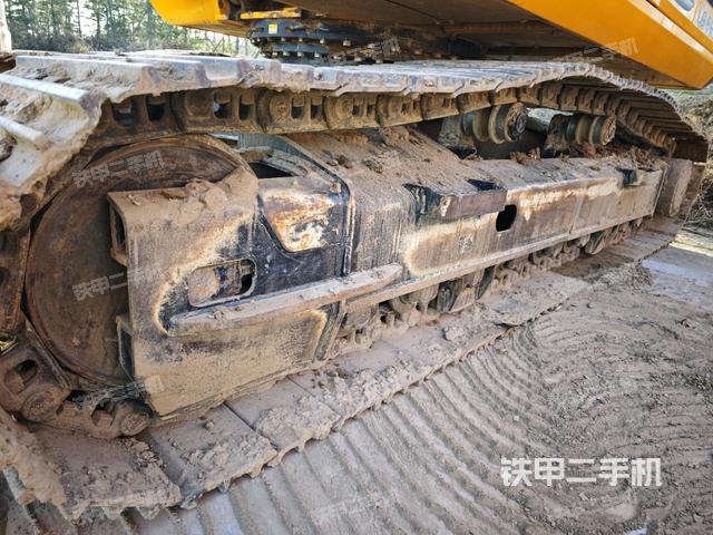 單側(cè)履帶整體（整機(jī)外觀）