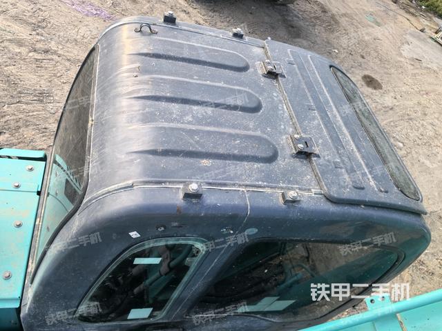 駕駛室頂部俯視（上車部件）