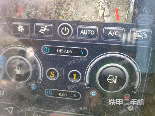 小時(shí)表(駕駛室部分) 小時(shí)表(駕駛室部分)