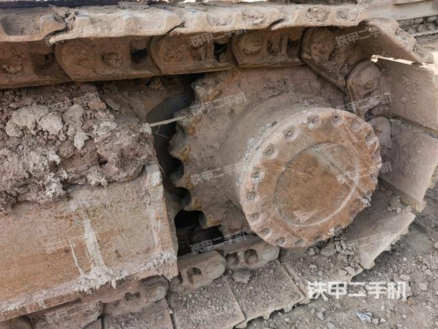 左驅(qū)動(dòng)輪（行走機(jī)構(gòu)）