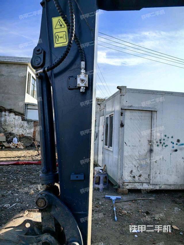 小臂整體左后（工作和回轉(zhuǎn)裝置）