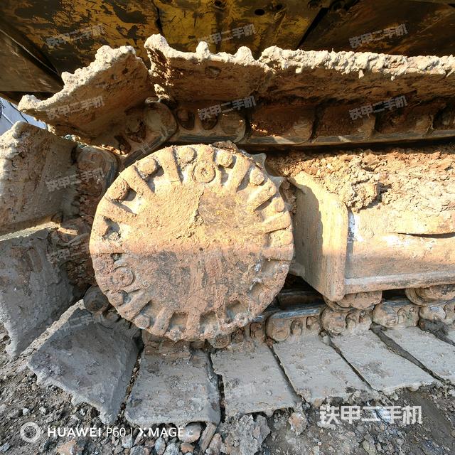 左側(cè)行走馬達蓋板（行走機構(gòu)）