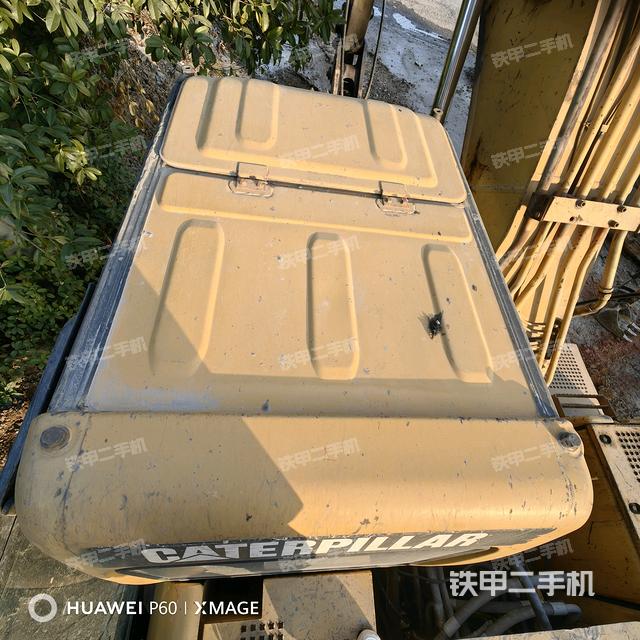 駕駛室頂部俯視（上車部件）