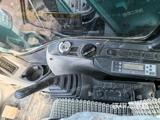 座椅右側(cè)控制臺/鑰匙門/油門/含右手柄（駕駛室部分）