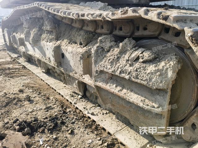 右側(cè)履帶整體（行走機構(gòu)）