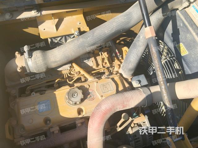 發(fā)動機室(上車部件) 發(fā)動機室(上車部件)