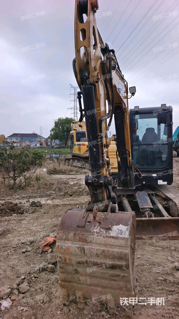 小臂整體右前（工作和回轉裝置）