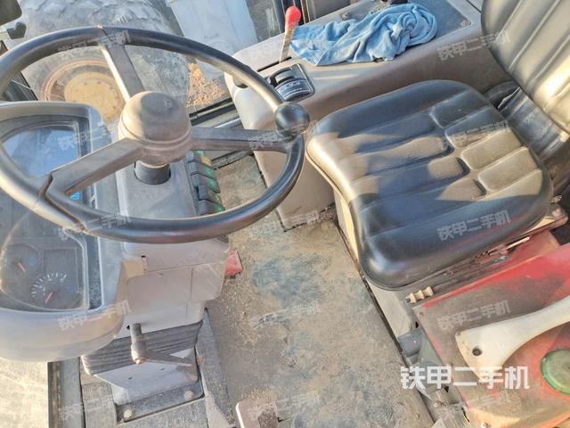 儀表盤全景（壓路機(jī)駕駛室）