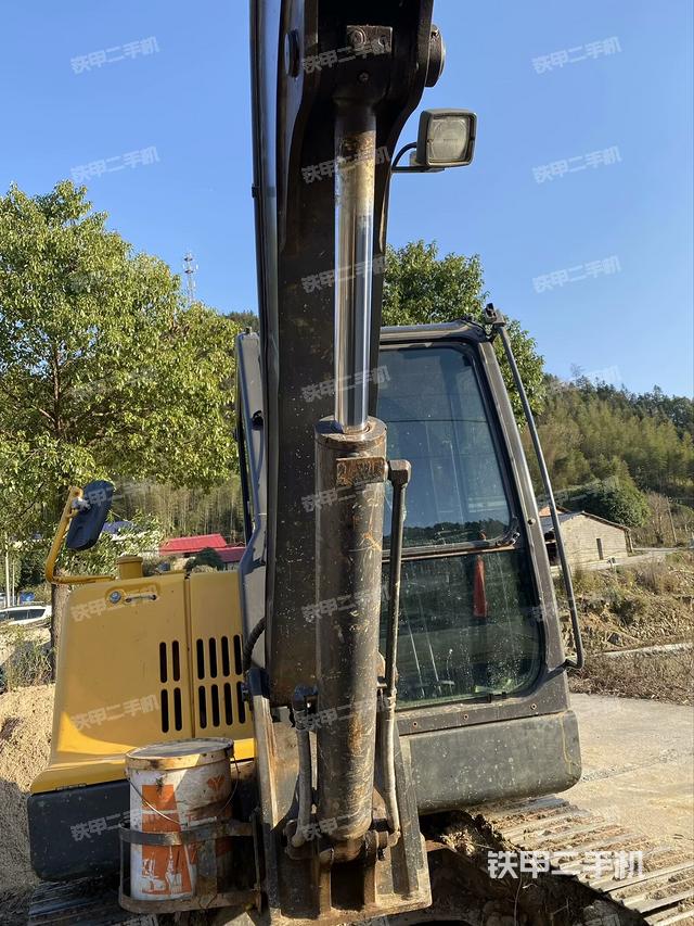 大臂整體?右側(cè)(工作和回轉(zhuǎn)裝置) 大臂整體?右側(cè)(工作和回轉(zhuǎn)裝置)