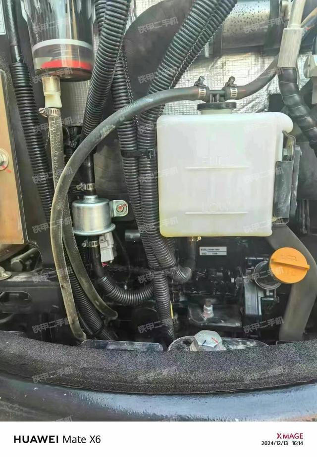 發(fā)動(dòng)機(jī)整體俯視（整機(jī)外觀(guān)）