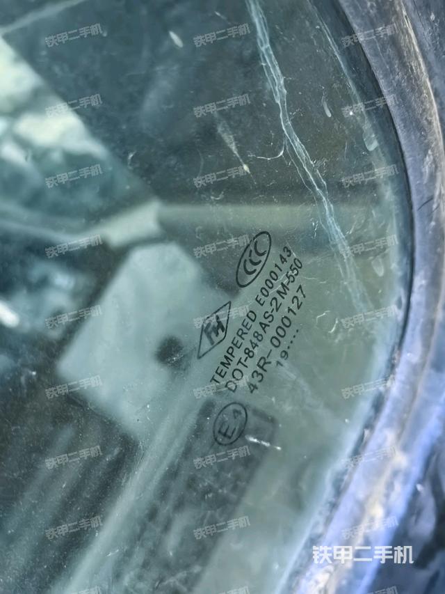 后窗玻璃角標(biāo)（駕駛室部分）