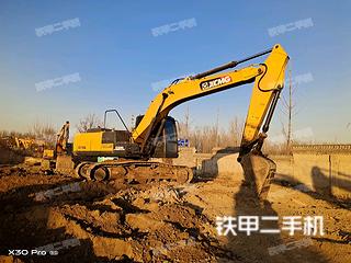 徐工XE215C挖掘機(jī)