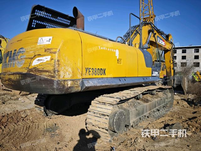 整機(jī)右后45°(整機(jī)外觀) 整機(jī)右后45°(整機(jī)外觀)